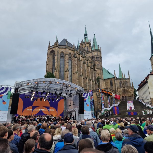 Titelbild: Katholikentag in Erfurt erfolgreich zu Ende gegangen